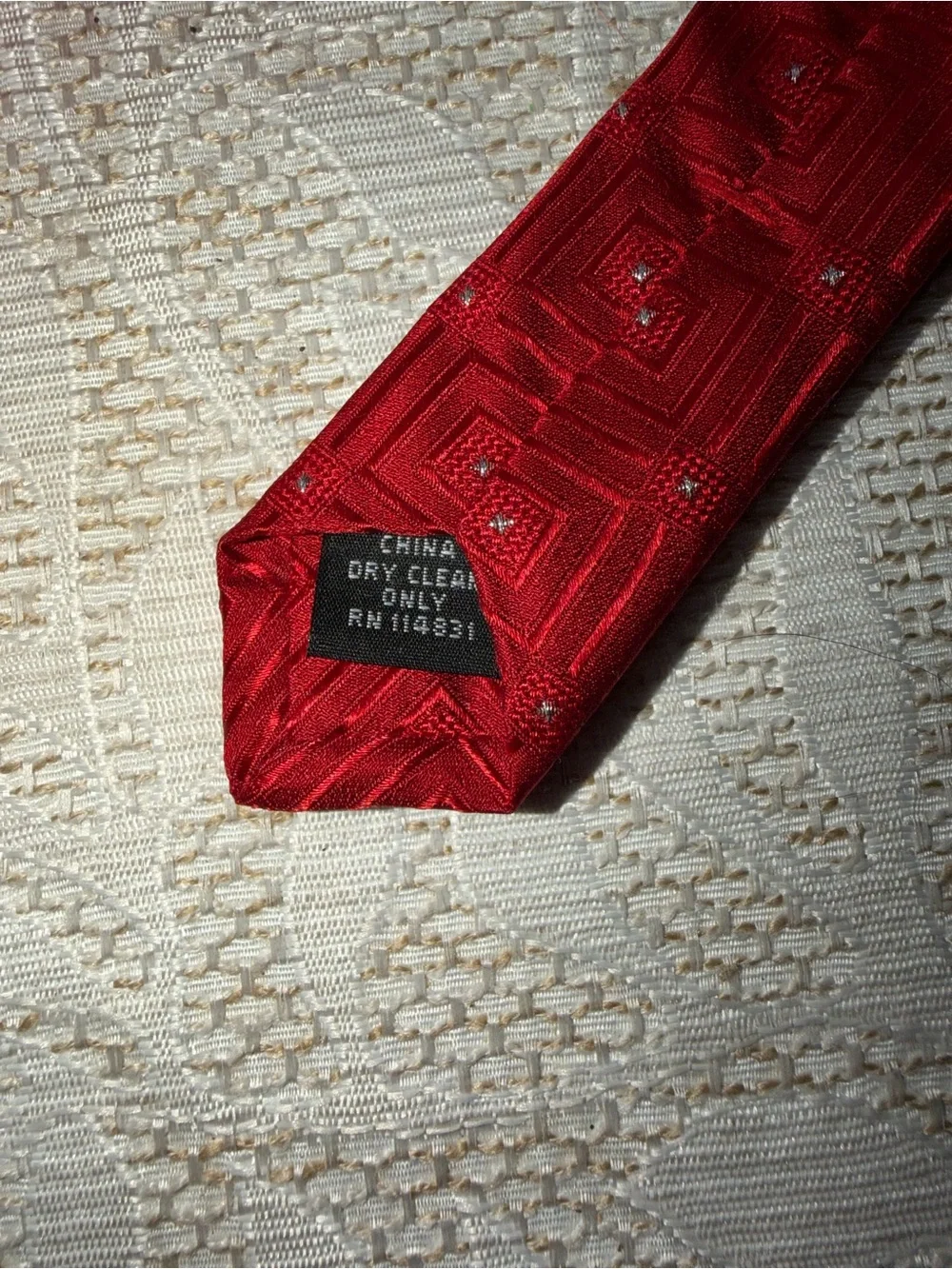 PRONTO- UOMO 100% Silk Vintage Men Neck Tie Vtg Old School Red